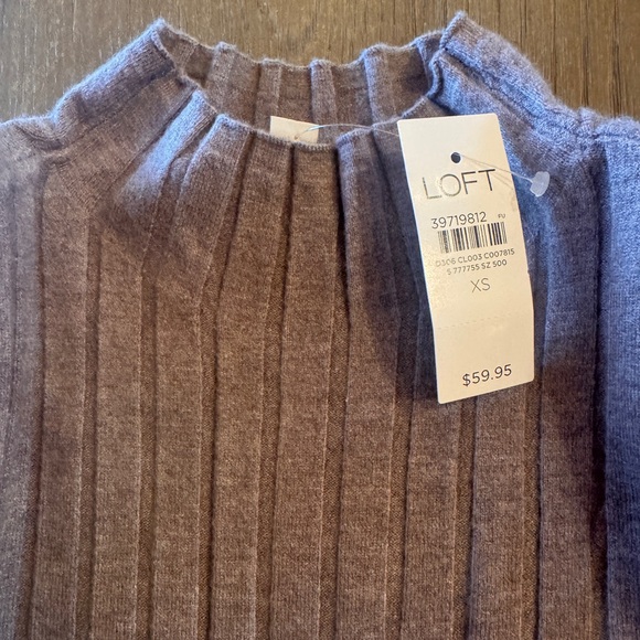 NWT Loft ribbed top - Picture 4 of 6